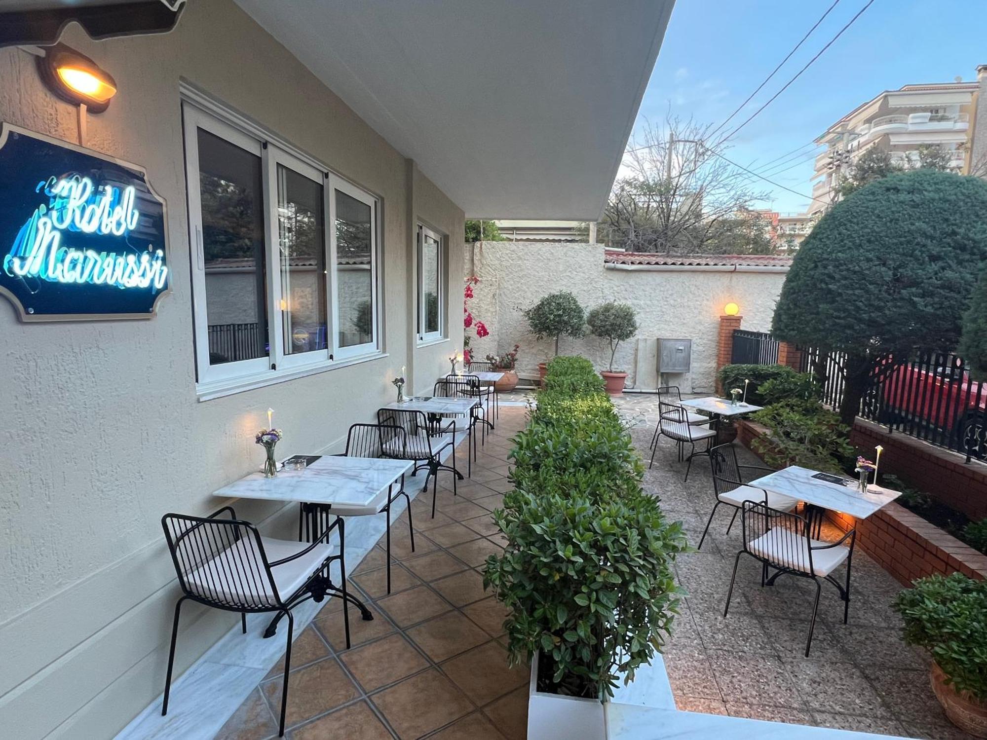 Hotel Maroussi Aten Exteriör bild