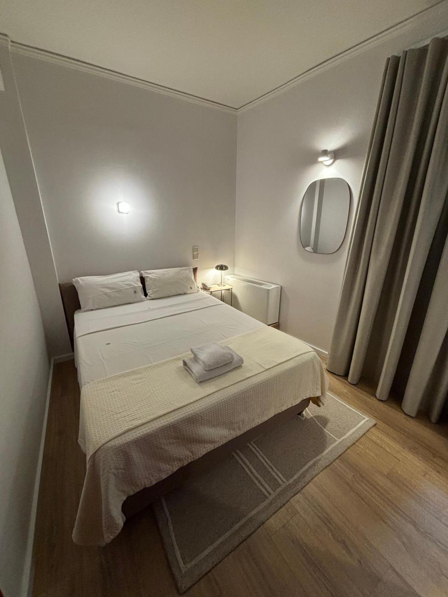 Hotel Maroussi Aten Rum bild