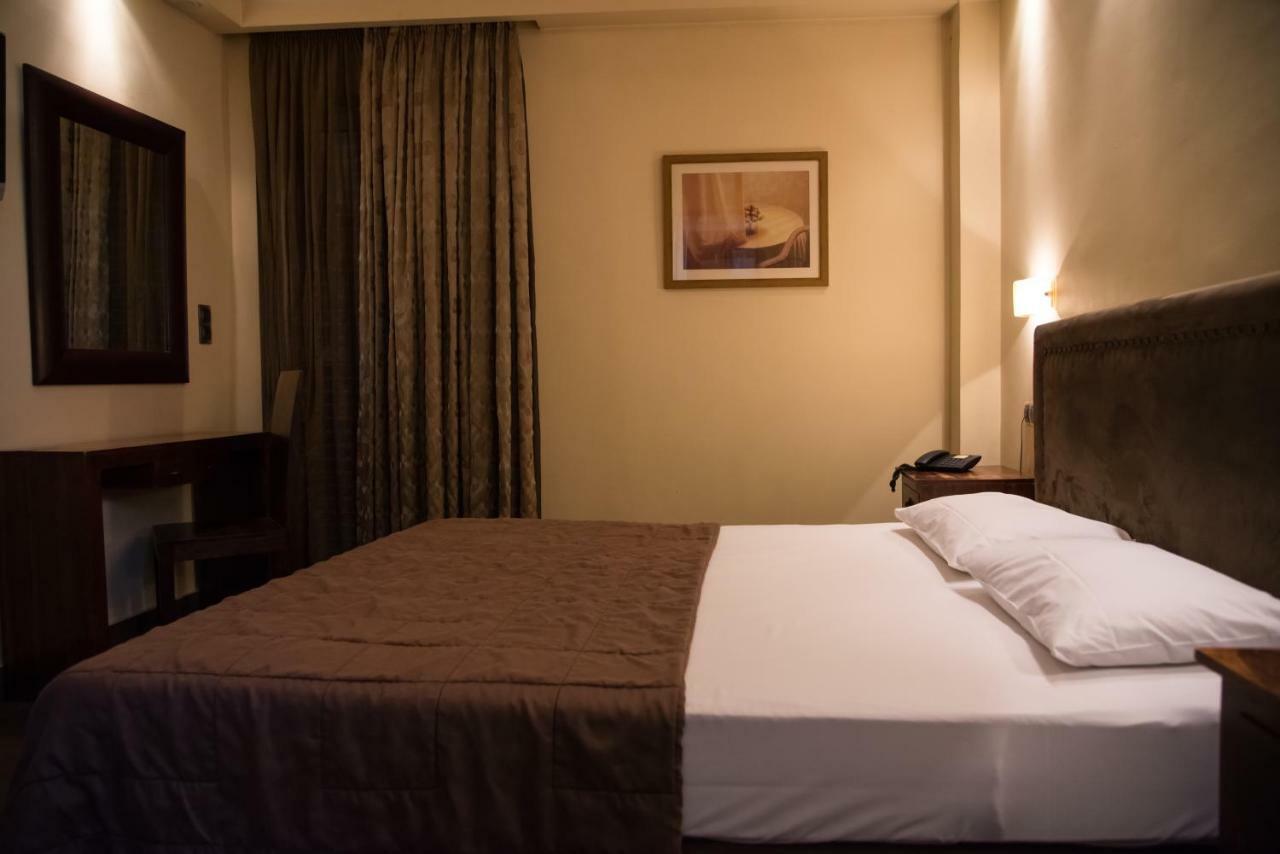Hotel Maroussi Aten Exteriör bild