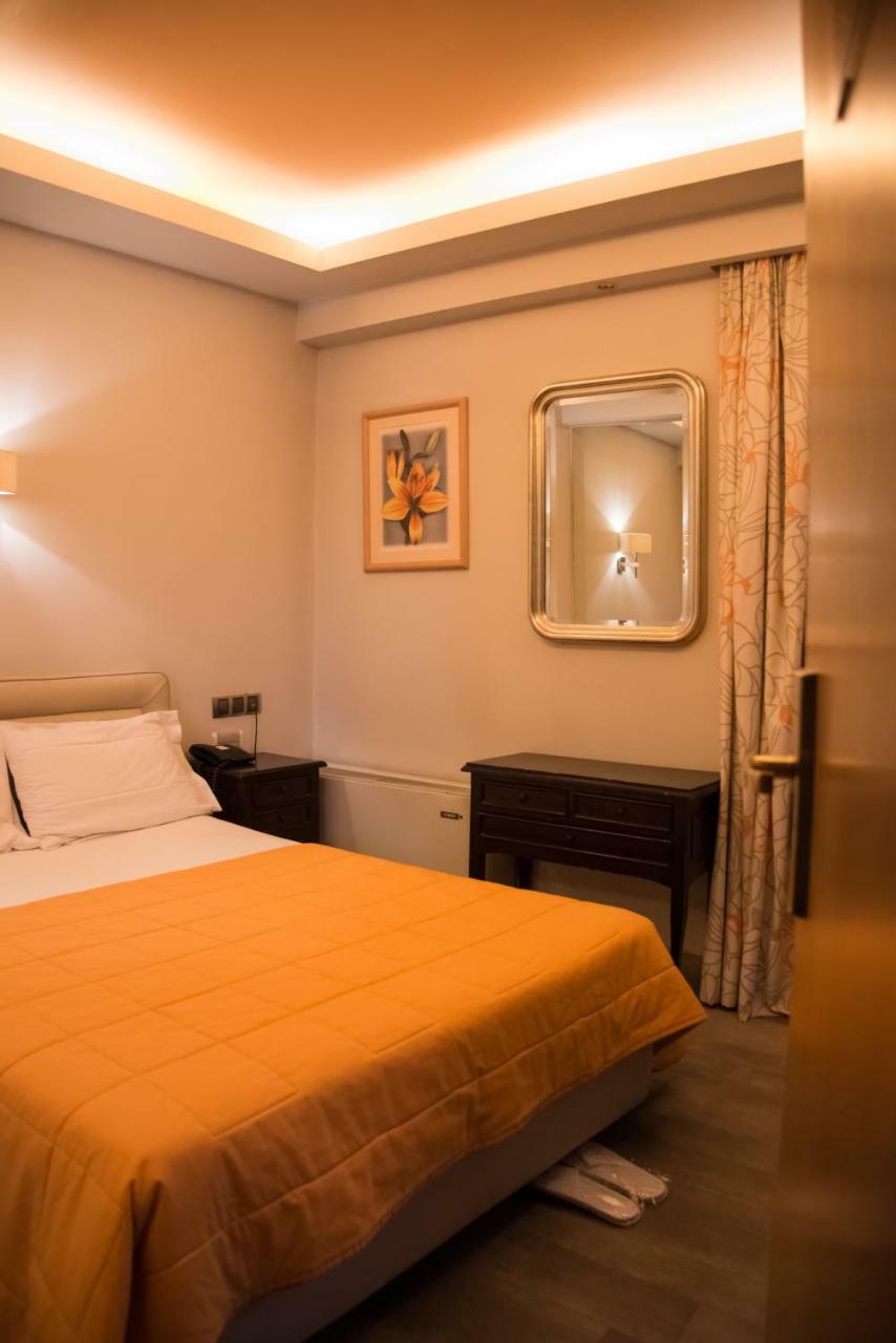 Hotel Maroussi Aten Exteriör bild